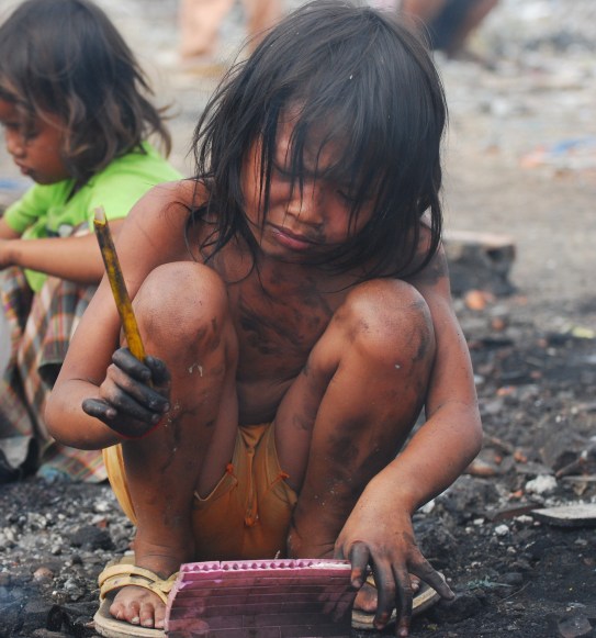 photo credit: changinglivescambodia.org via photopin cc